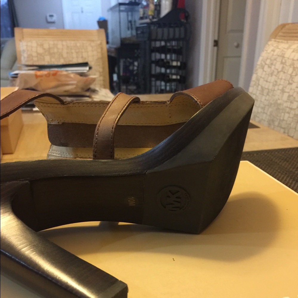 Michael Kors Shoes - Picture 3 of 3